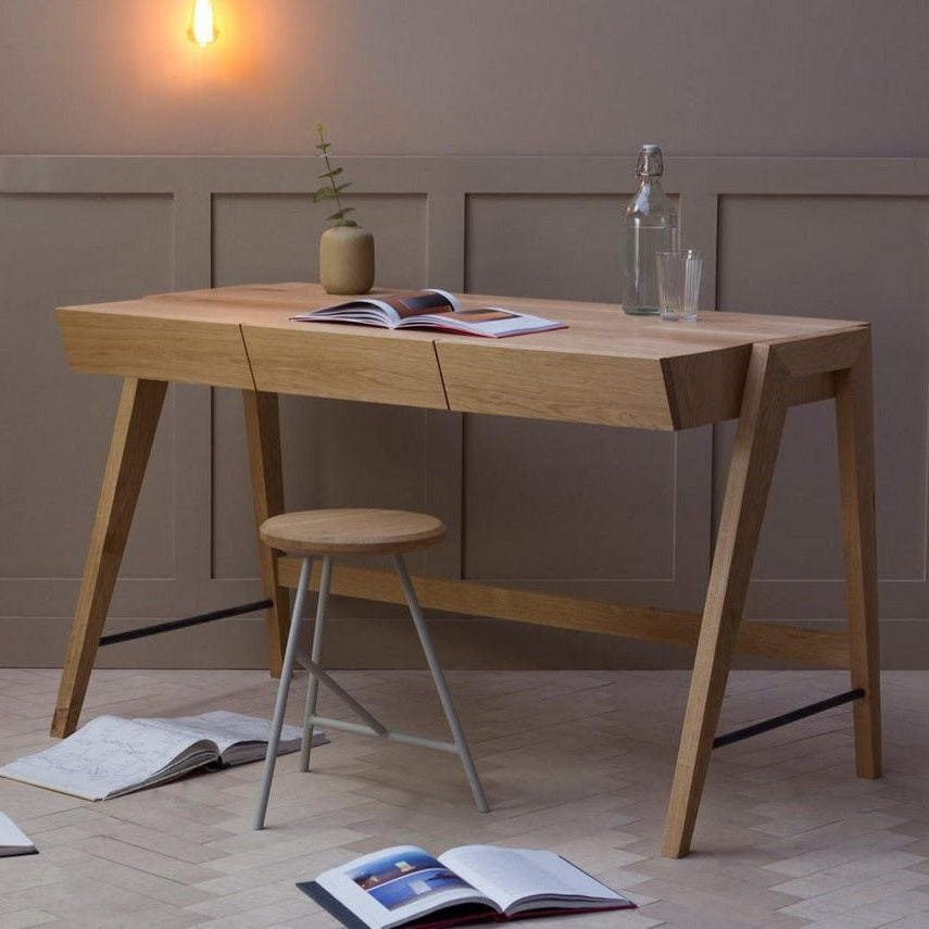 Jaspin Desk in Natural Oak