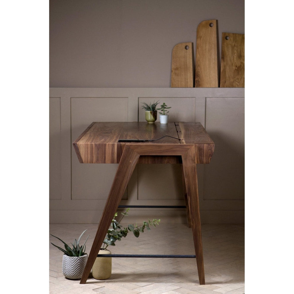 Jaspin Desk in Walnut