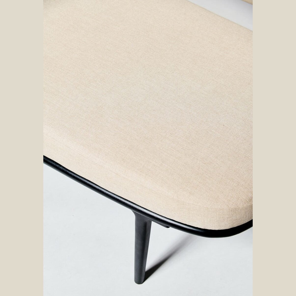 Kiran sofa in off white