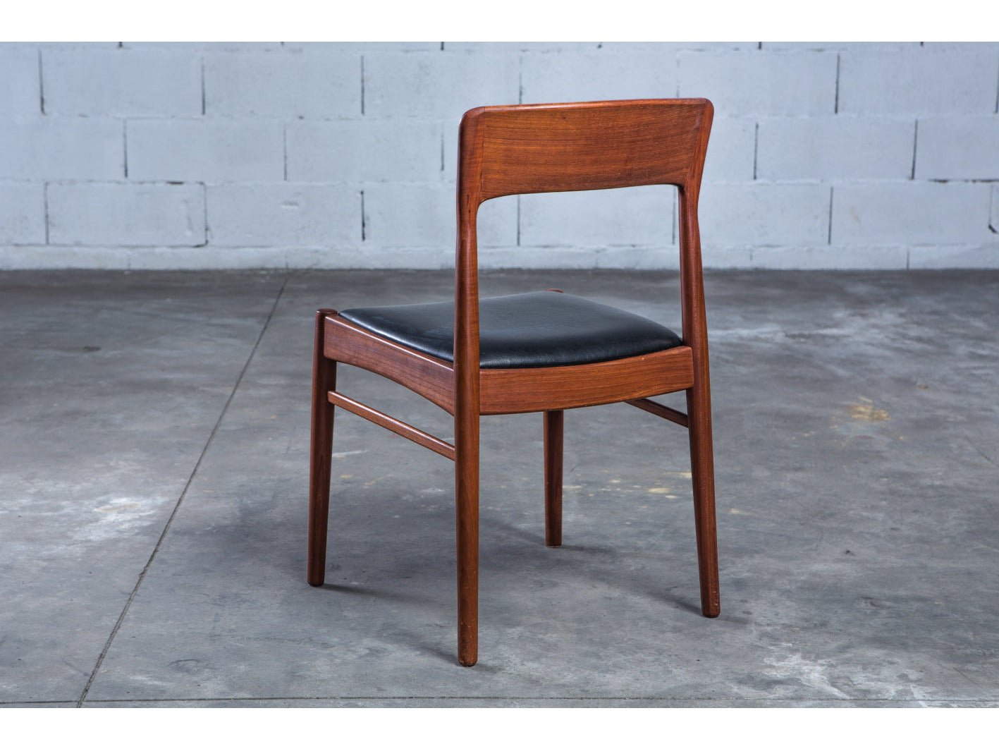 Konik Dining Chair