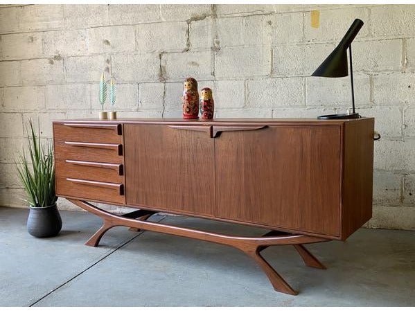 Livingston Credenza S Sideboard