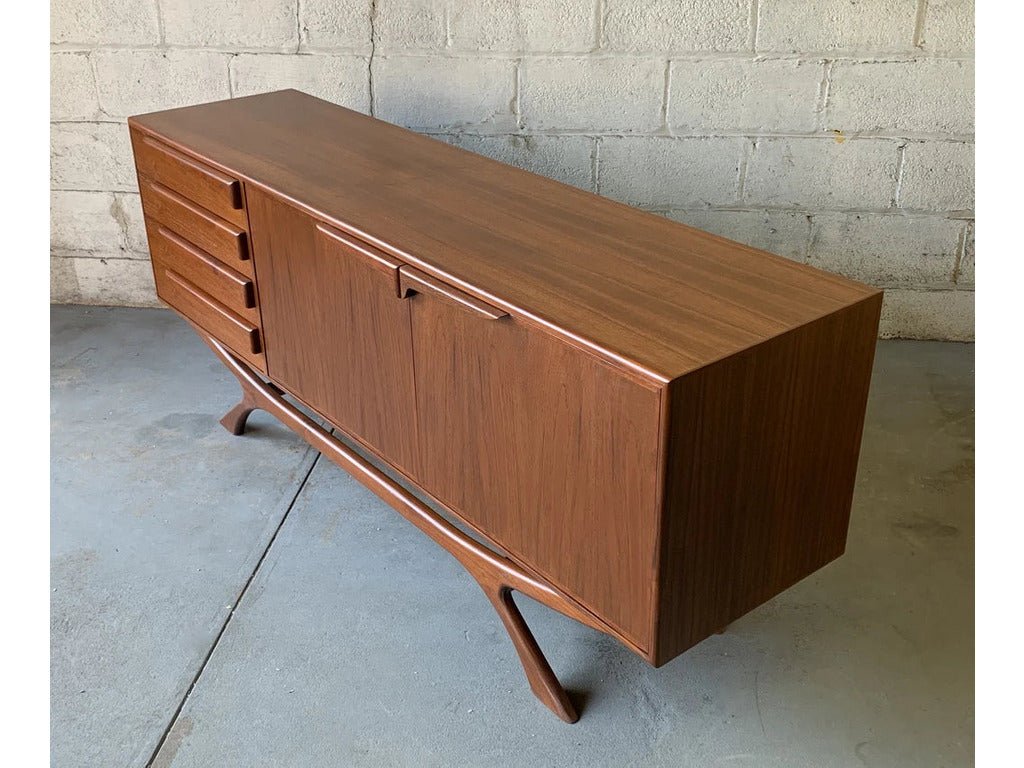 Livingston Credenza S Sideboard