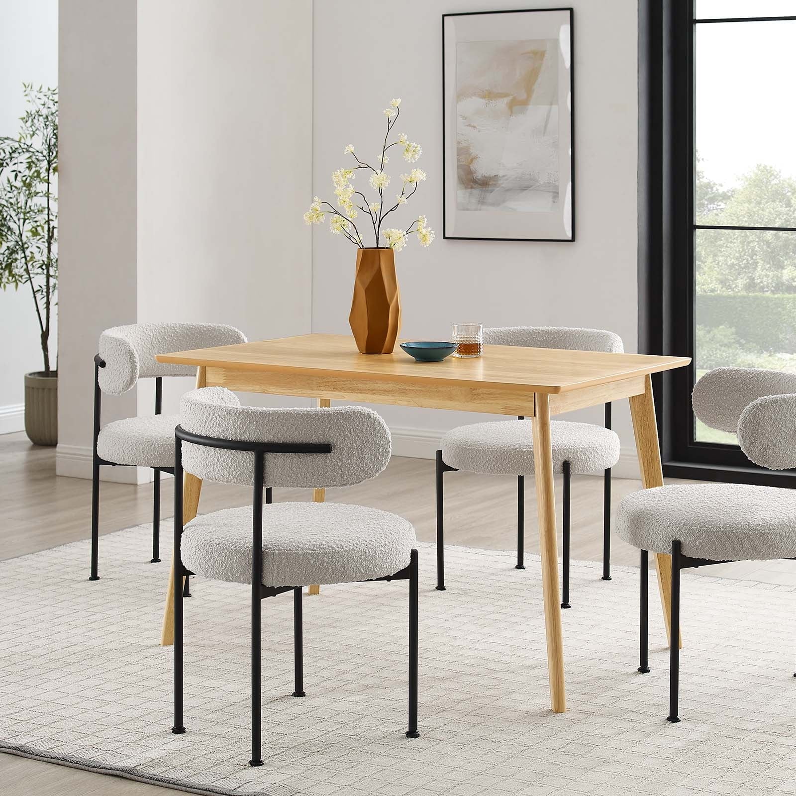 Lois dining table