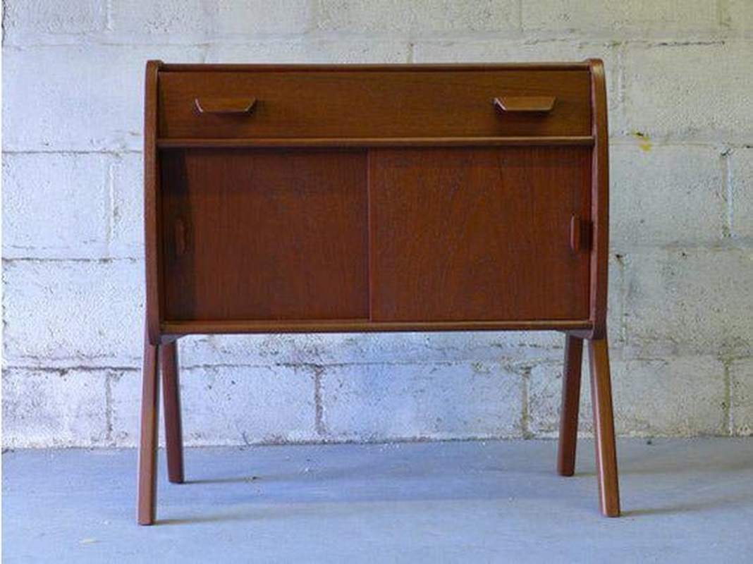 Magnus Entryway Side Table