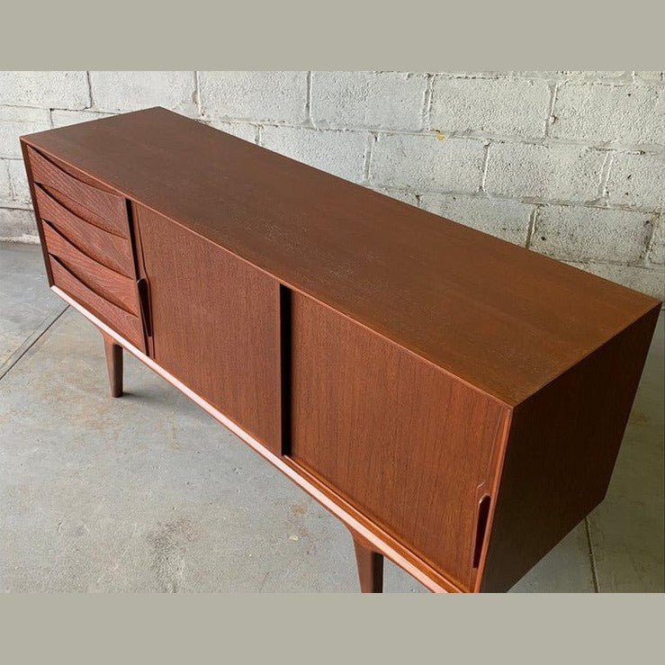 Malmö Credenza M Sideboard