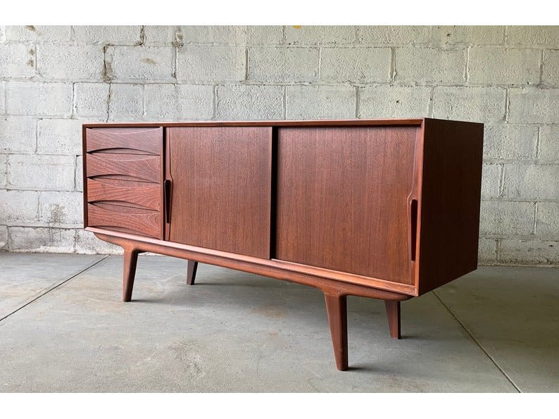 Malmö Credenza M Sideboard