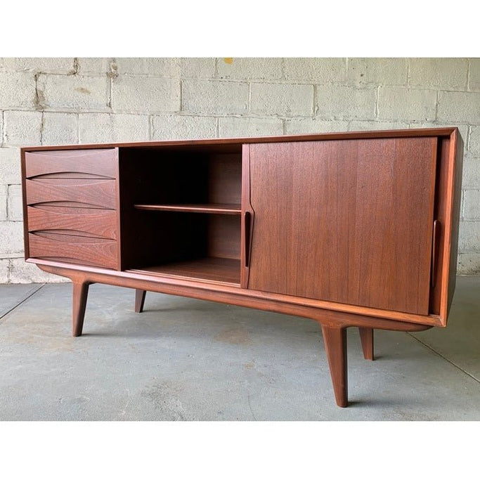 Malmö Credenza M Sideboard