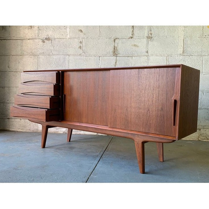 Malmö Credenza M Sideboard