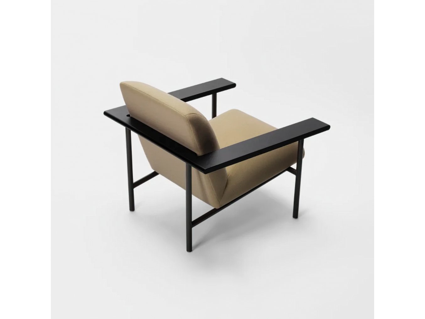 Mason Lounge Chair in Black