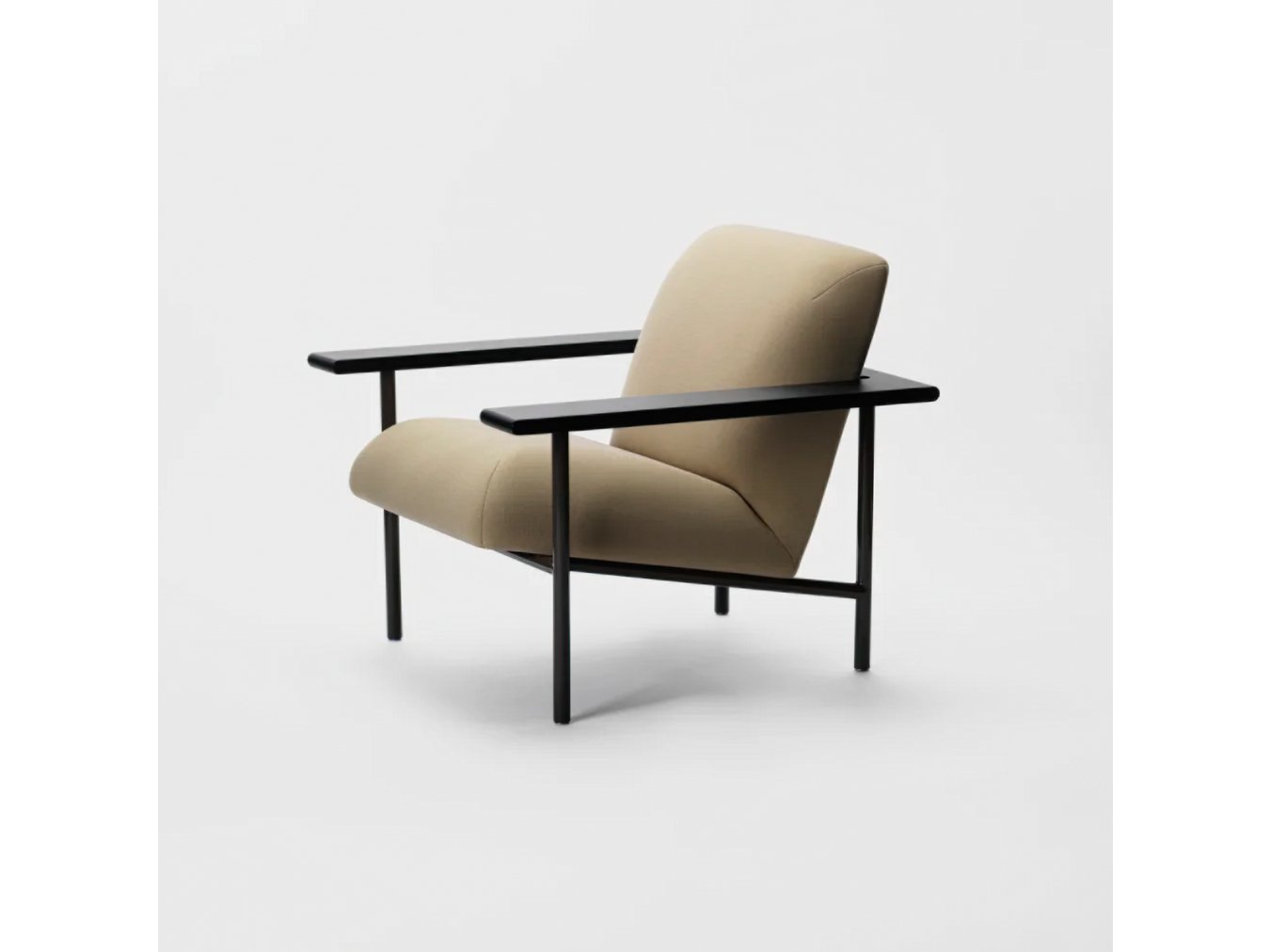 Mason Lounge Chair in Black