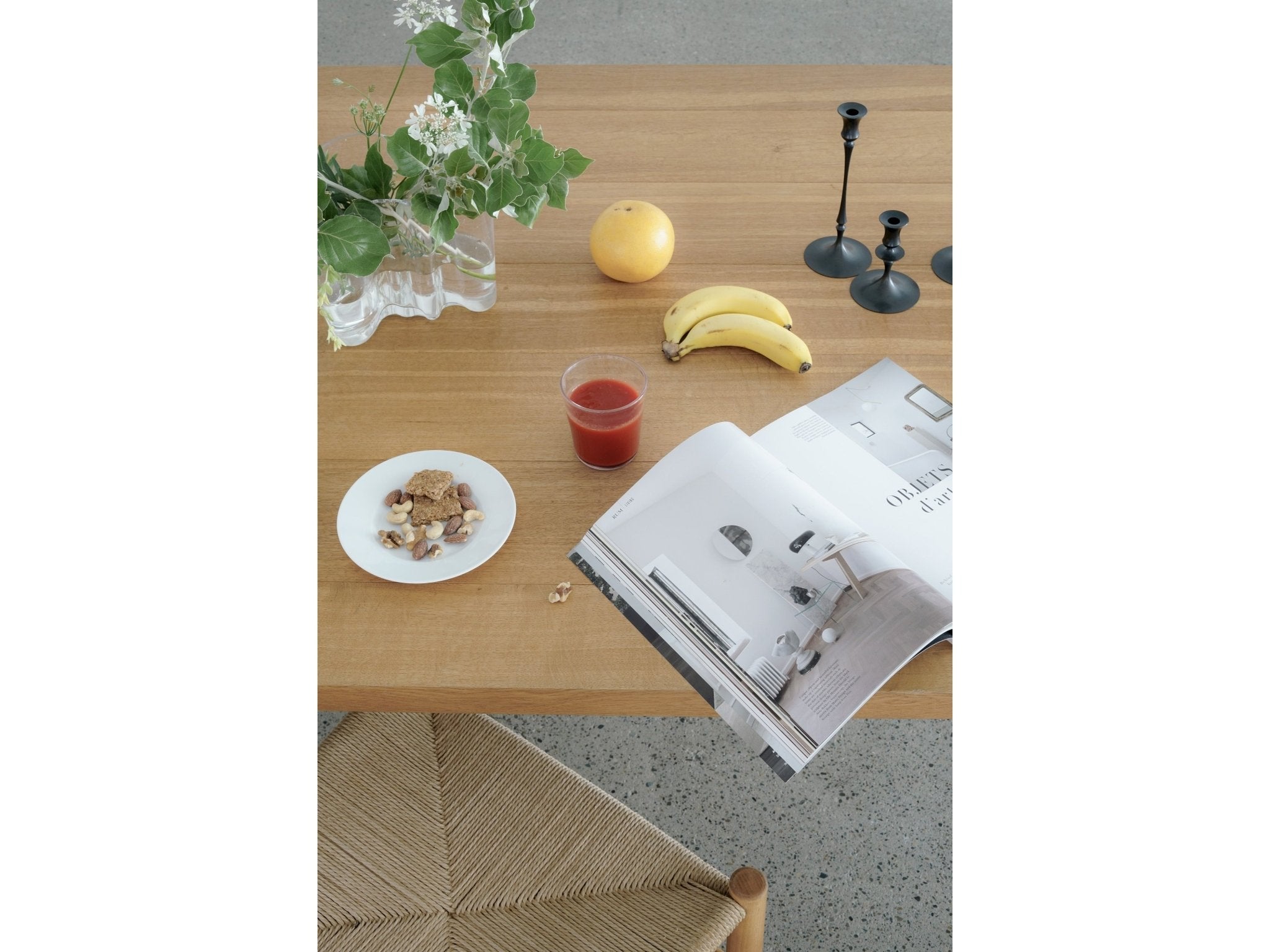 Mesnik Dining Table