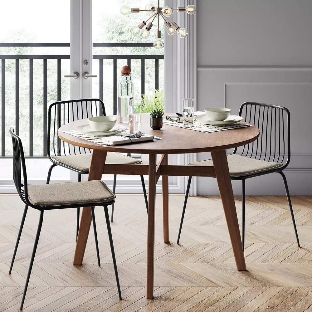 Minto Circular dining table