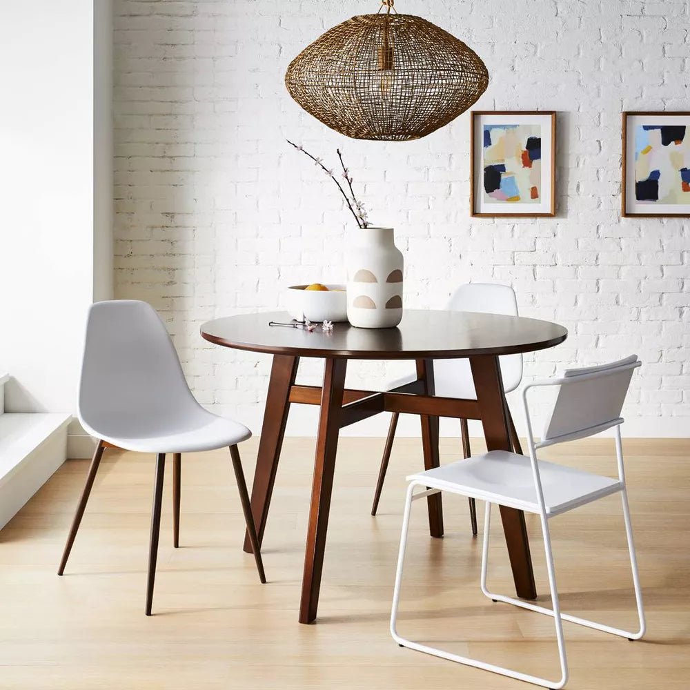 Minto Circular dining table