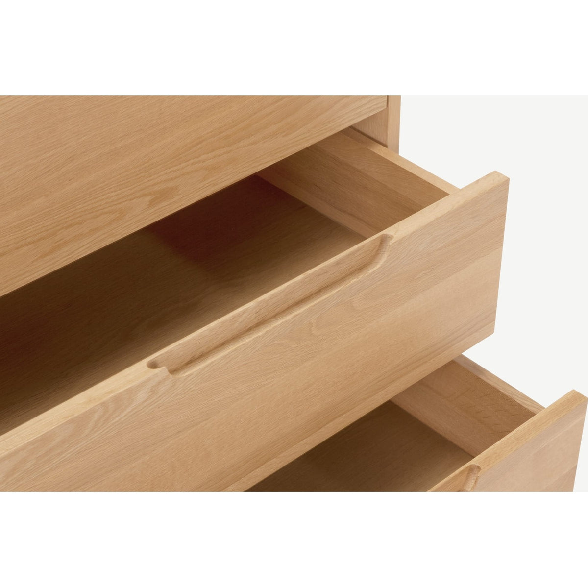 Mori Wide Chest