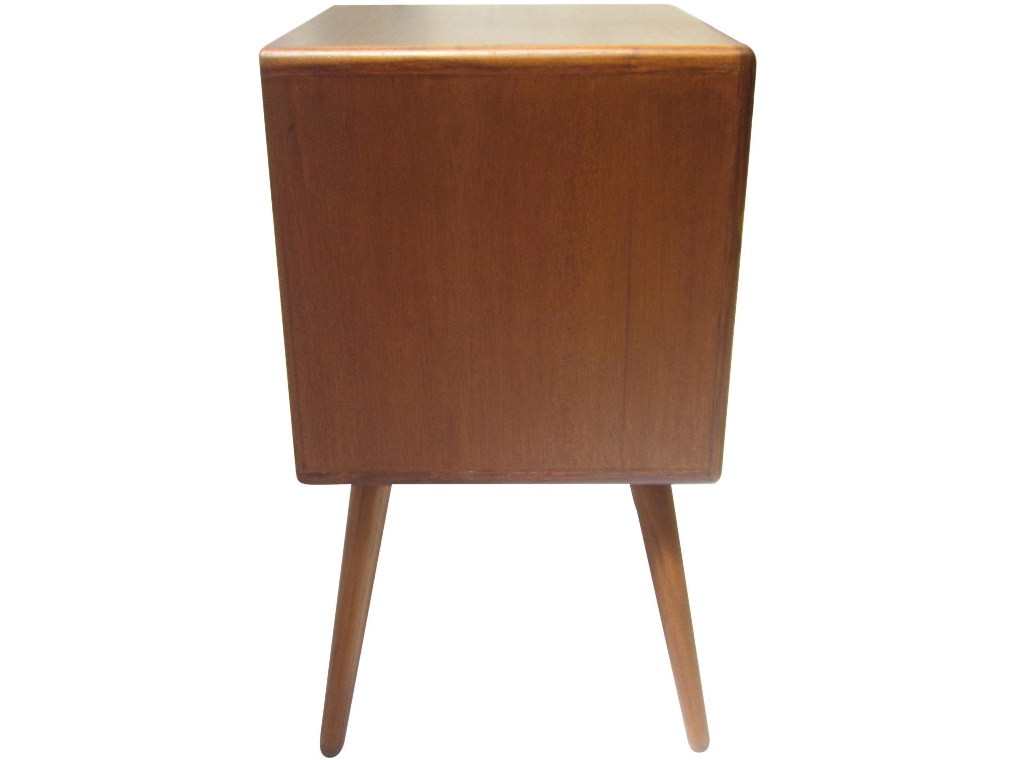 Moscow Nightstand Side Table