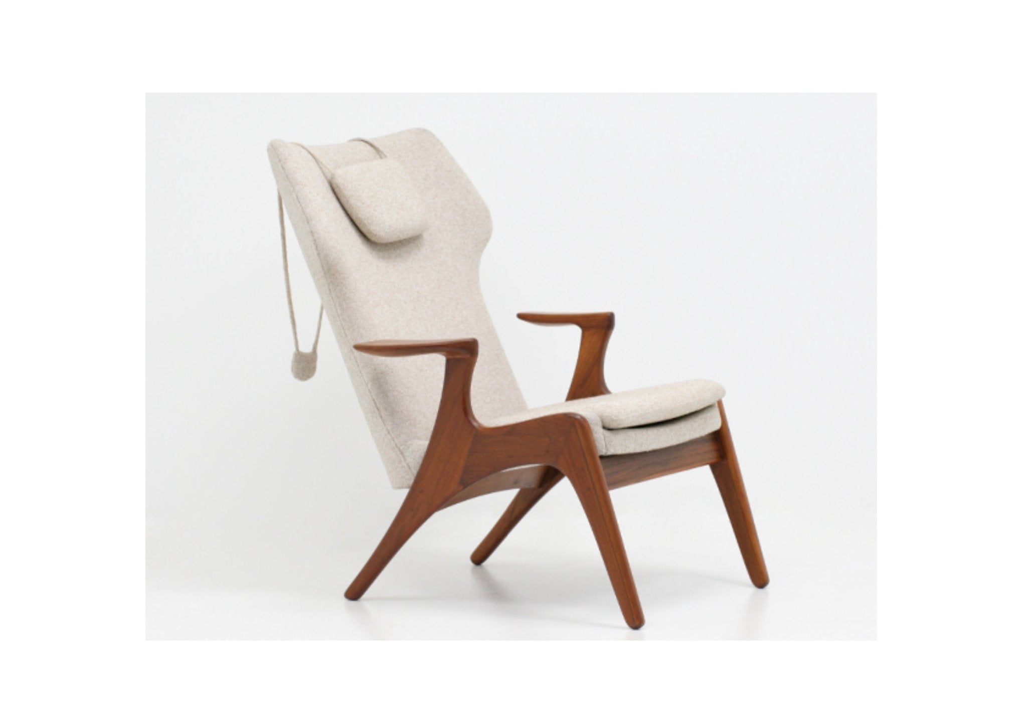 Natur Lounge Chair in Teak