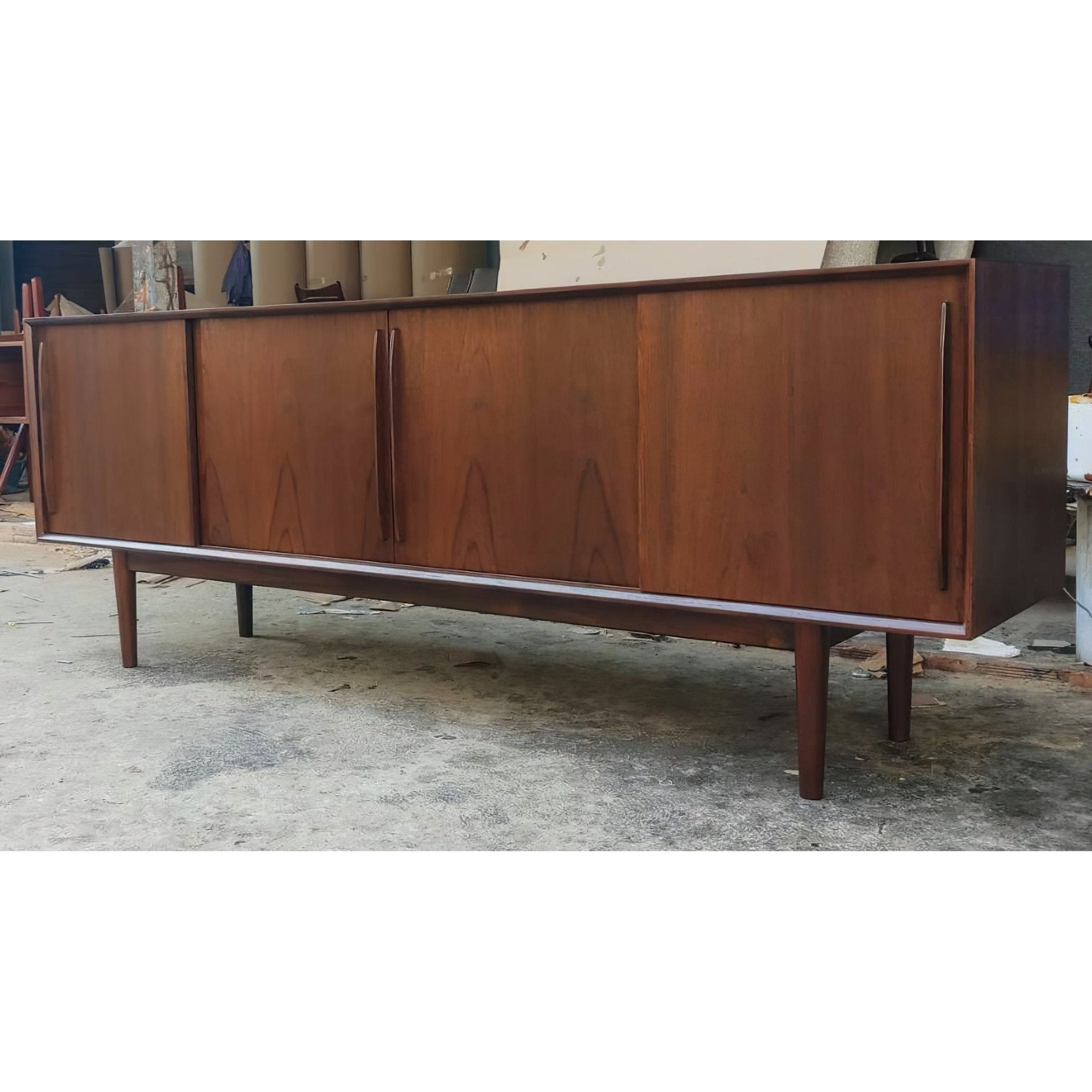 Oban Credenza L TV Console