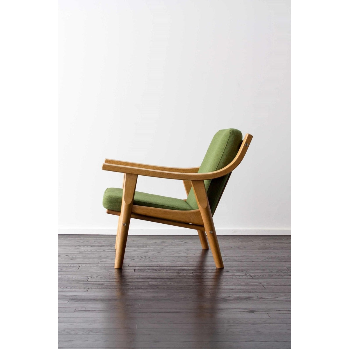 Parsa Lounge Chair