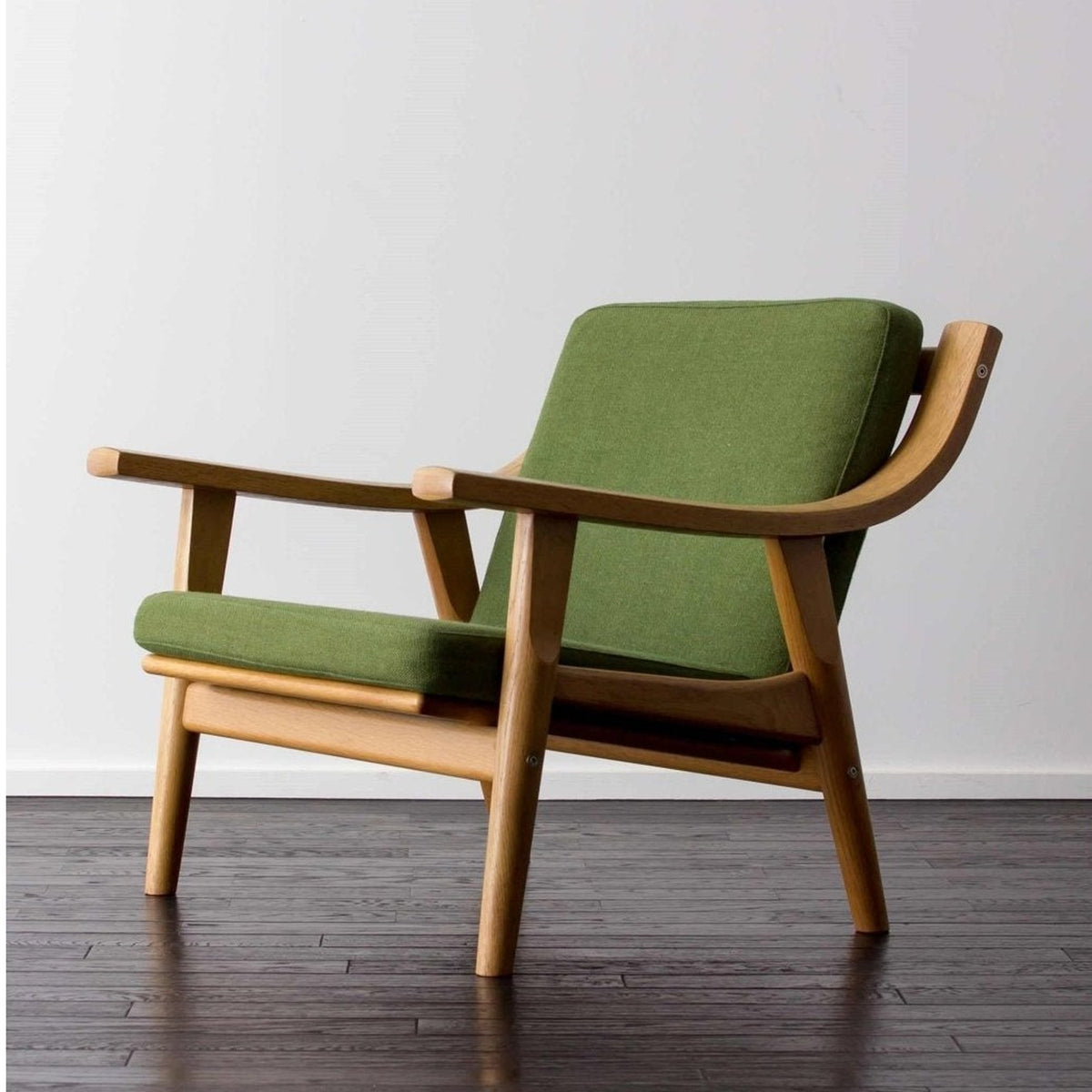 Parsa Lounge Chair