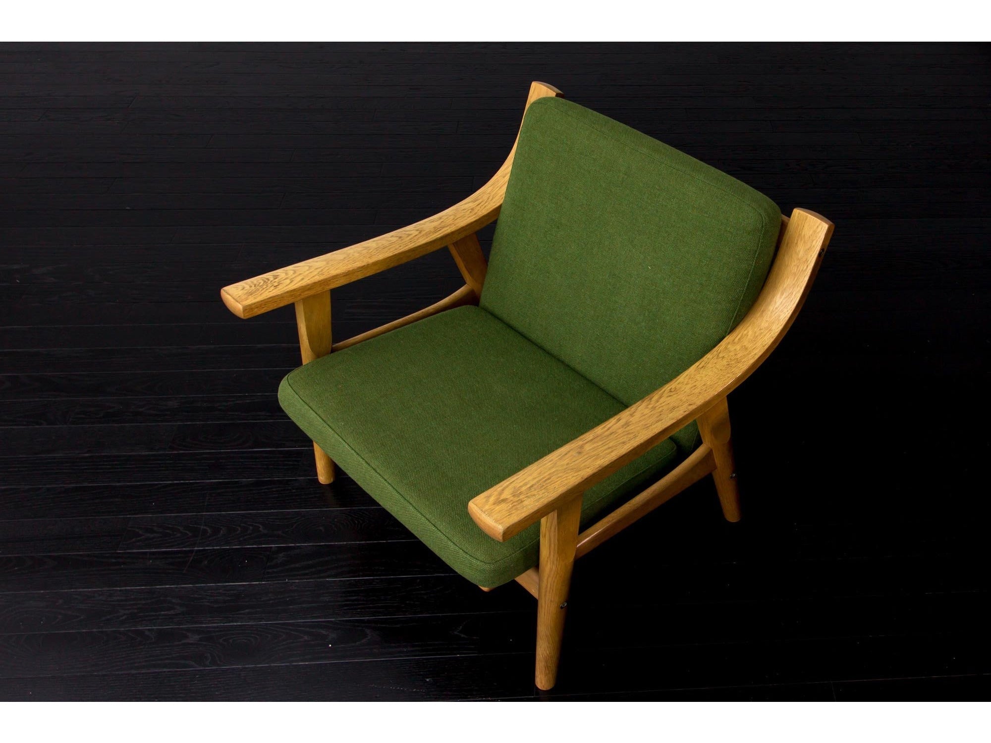 Parsa Lounge Chair