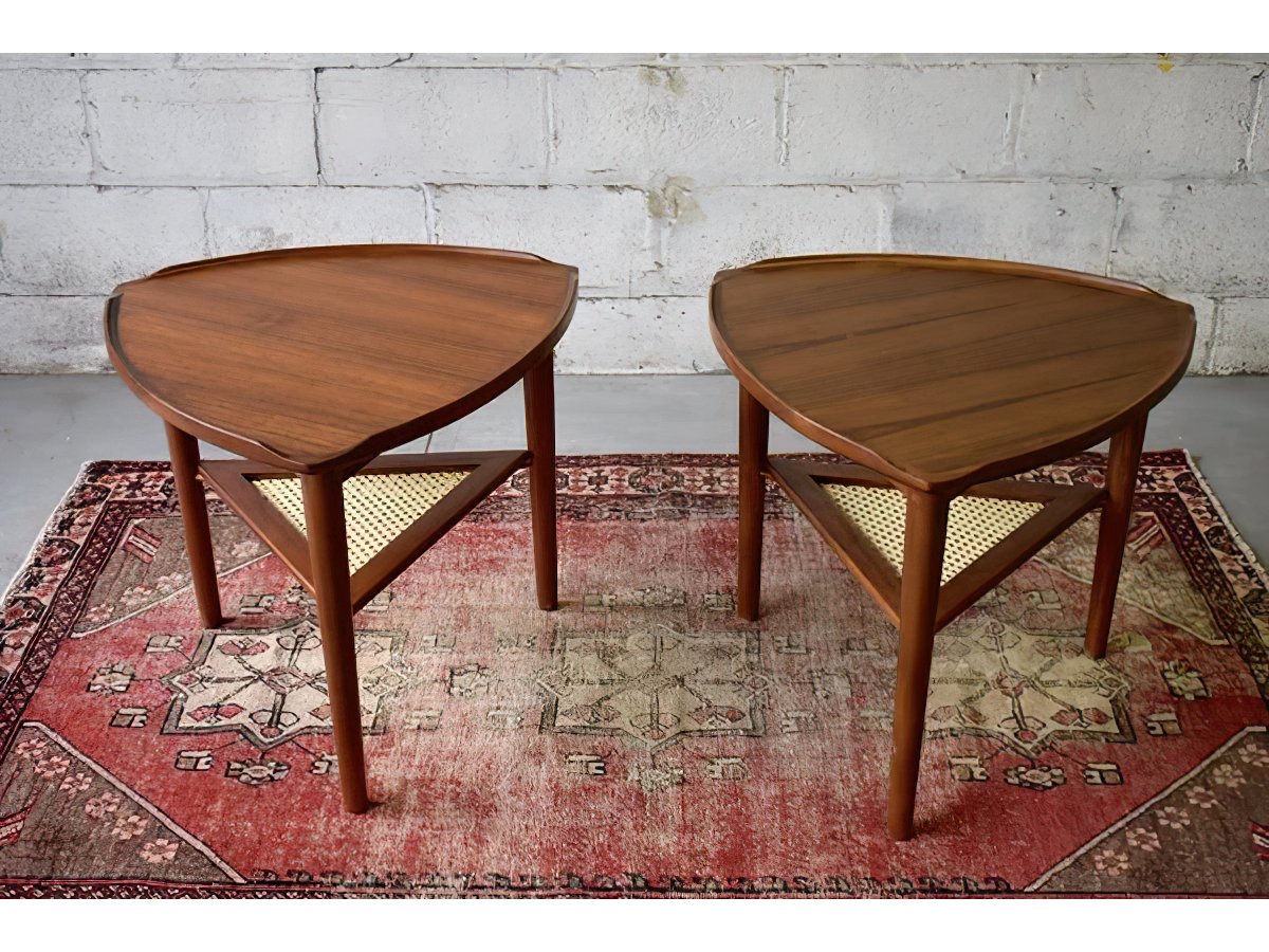 Petal Side Table in Teak