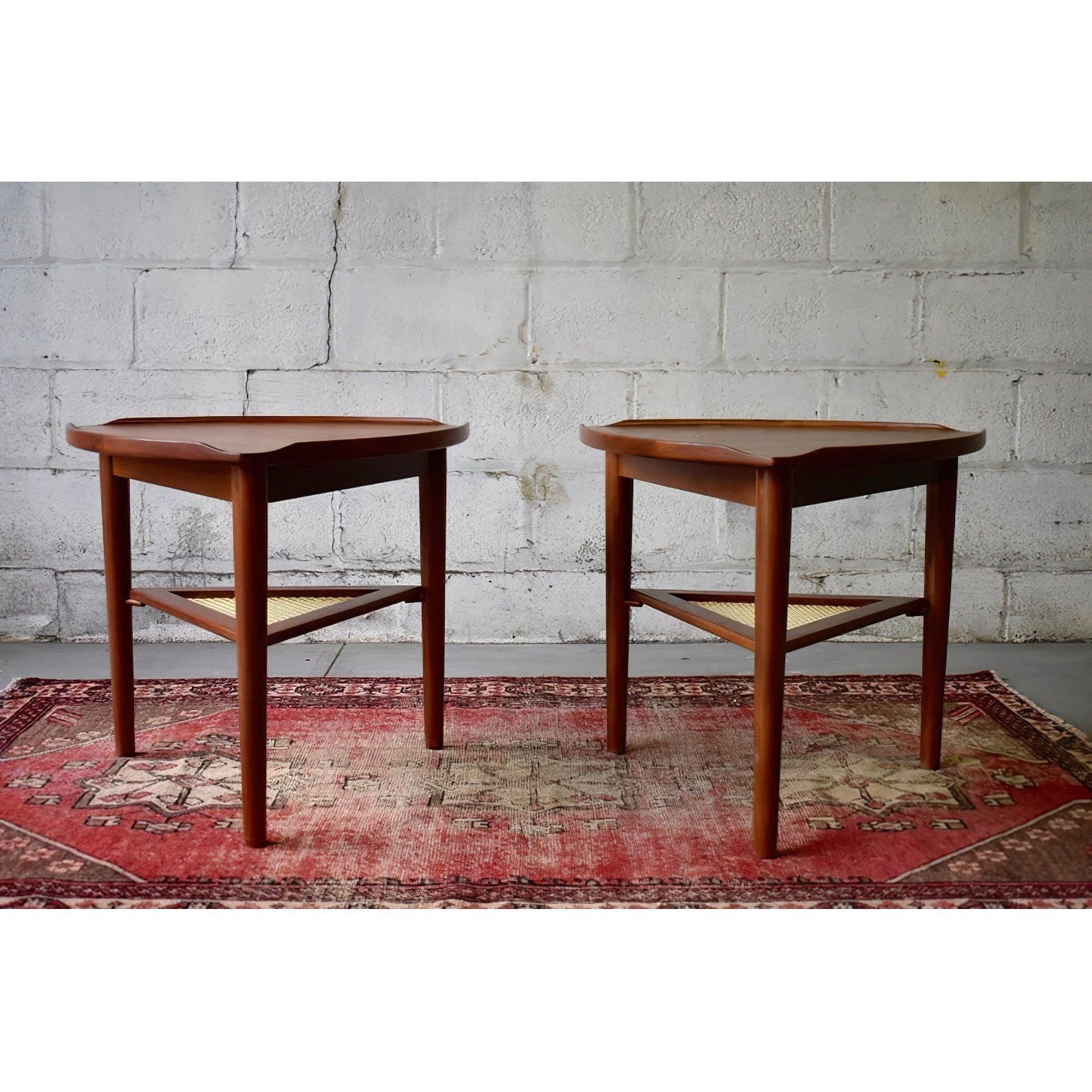 Petal Side Table in Teak