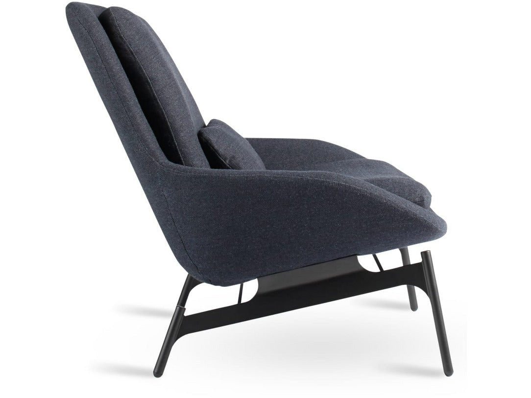 Pilo Lounge Chair