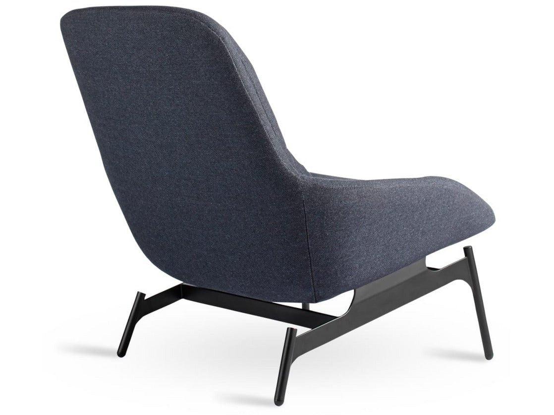 Pilo Lounge Chair