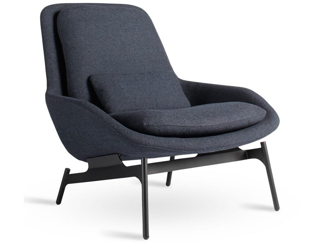 Pilo Lounge Chair