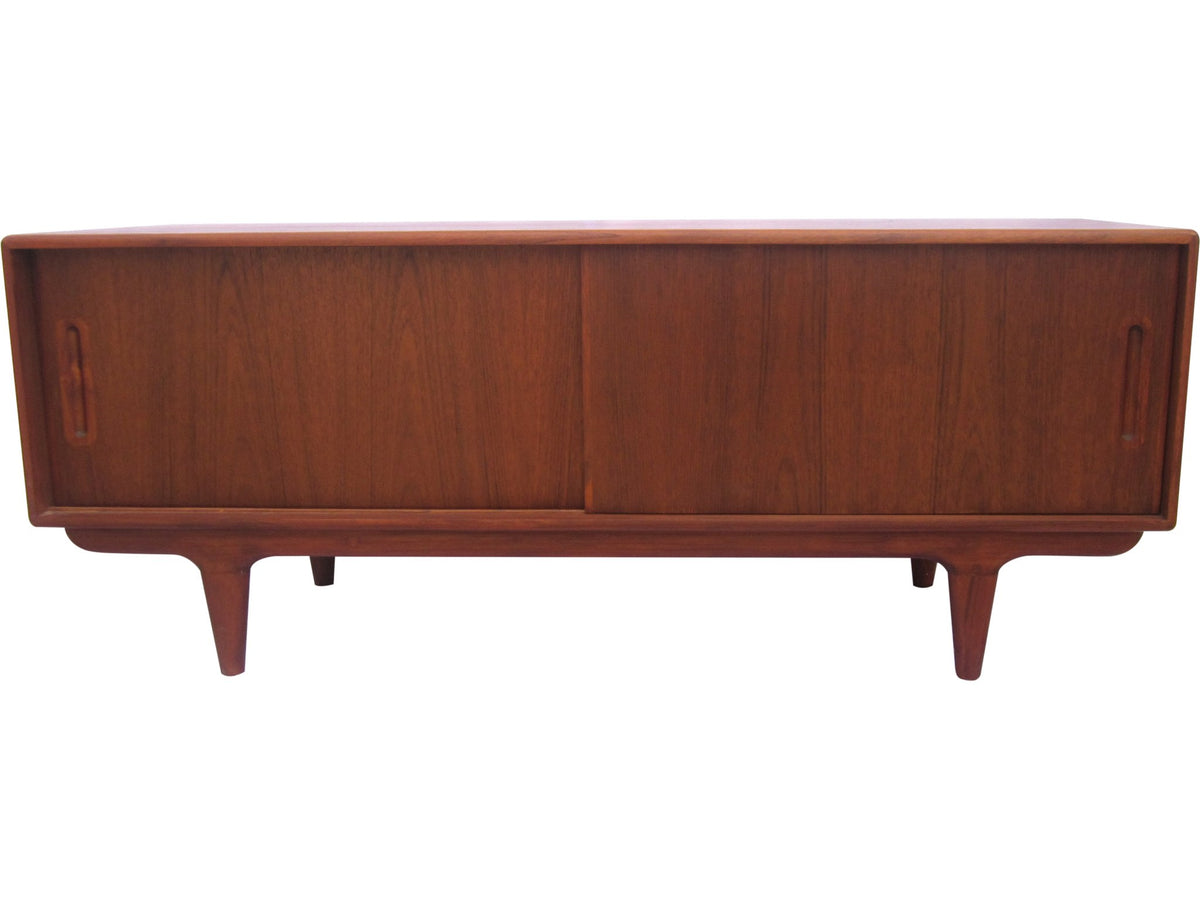Prague Credenza M Sideboard
