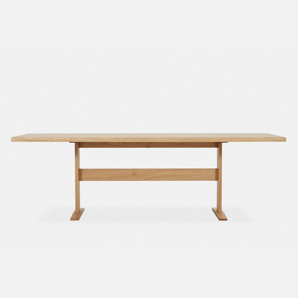 Serra dining table