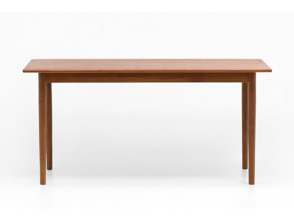 Solvang Dining Table in Teak