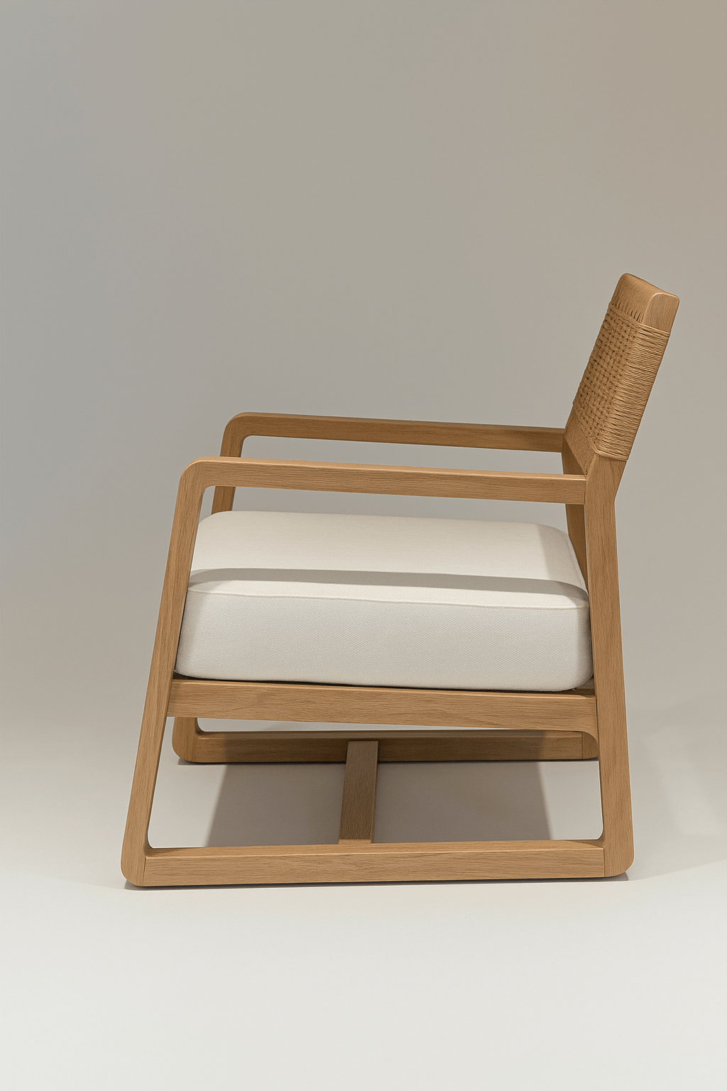 Sora armchair