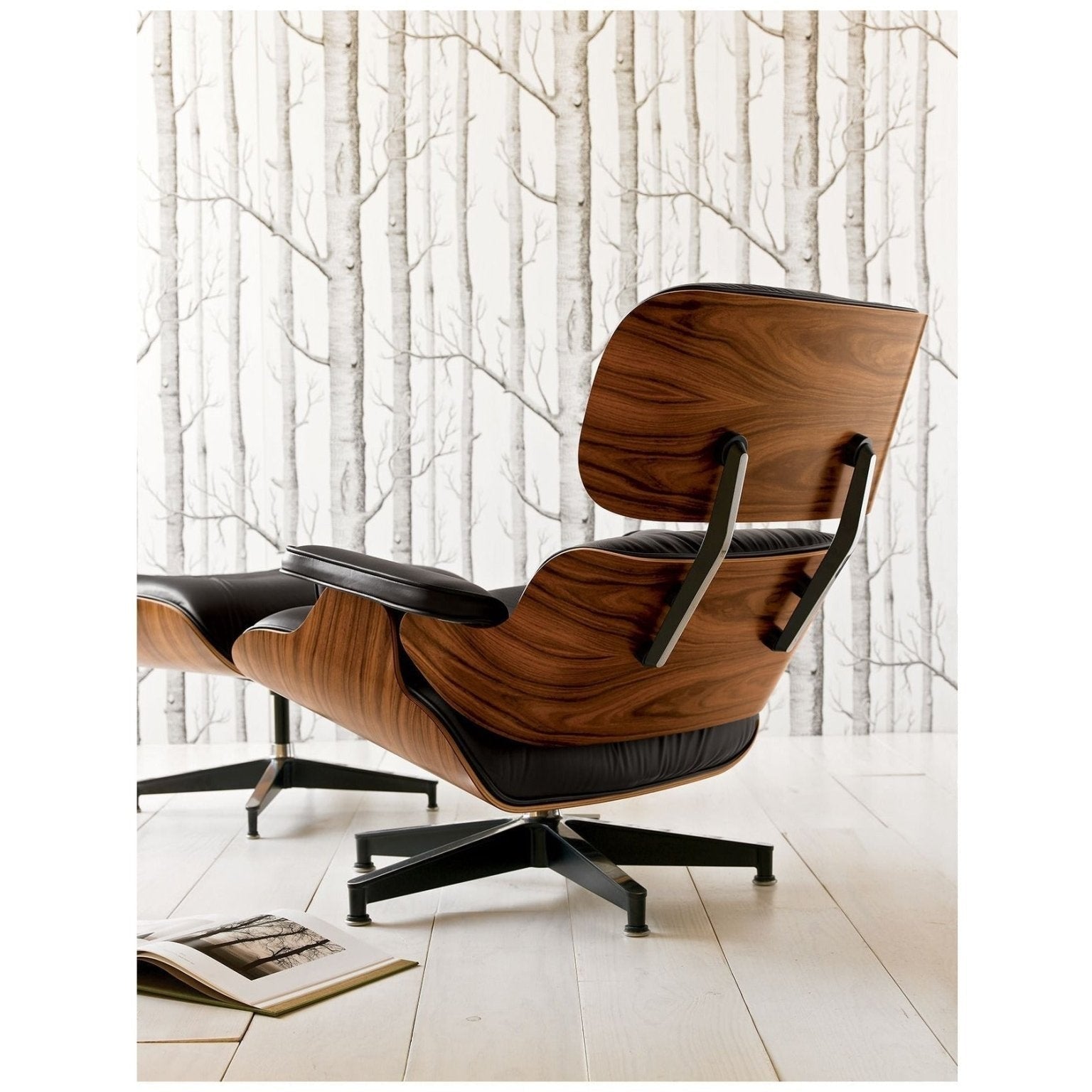 Swivel Me Lounge in Aniline