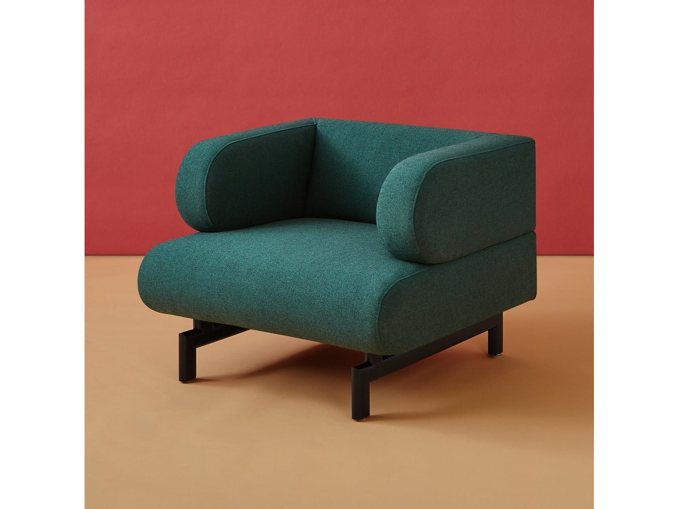 Yarrow Lounge Chair